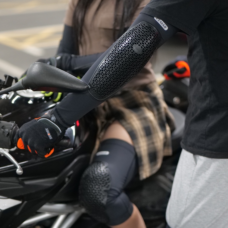 Breathable Ice Silk Summer Kne - Motorcycle Gear For Summer ulasan dan harga